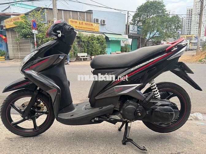 Yamaha Luvias FI Đen đỏ Đã sử dụng