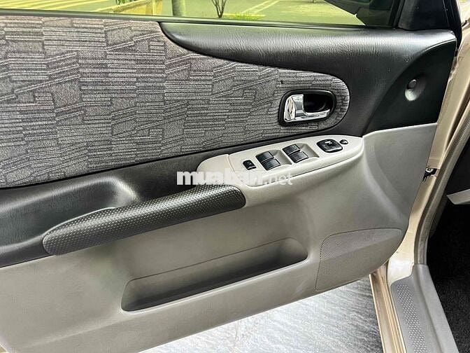 Ford Laser Deluxe 2002 Vàng cát đẹp xuất sắc.