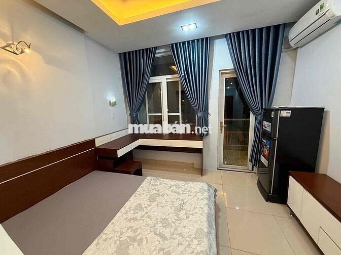Q11 - phòng full nội thất - giá chỉ 4,5 TRIỆU - có ban công.