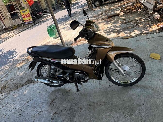 Honda Wave RSX màu Vàng đồng