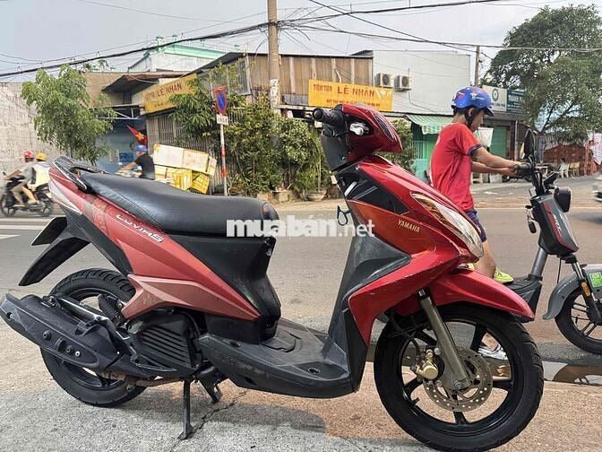 Yamaha Luvias 2012 Đỏ