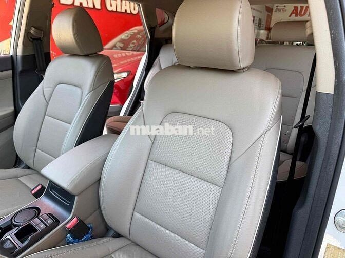 Hyundai Tucson 2020 2.0 AT Trắng