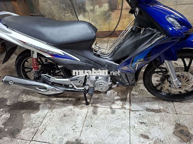 Suzuki Axelo T C 2016 Xanh trắng đen