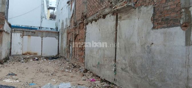 Bán lô đất mặt tiền đường Hoàng Văn Thụ, Phường Nha Trang, hơn 19 tỷ s