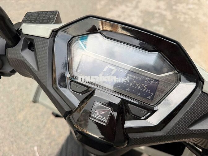 𝐇𝐨𝐧𝐝𝐚 𝐕𝐚𝐫𝐢𝐨 𝟏𝟔𝟎𝐜𝐜 𝐀𝐁𝐒 ODO 2.400km