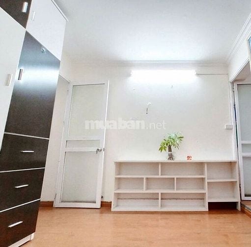 Bán căn hộ nhà A9 (tập thể quân đội đường Hoàng Sâm)