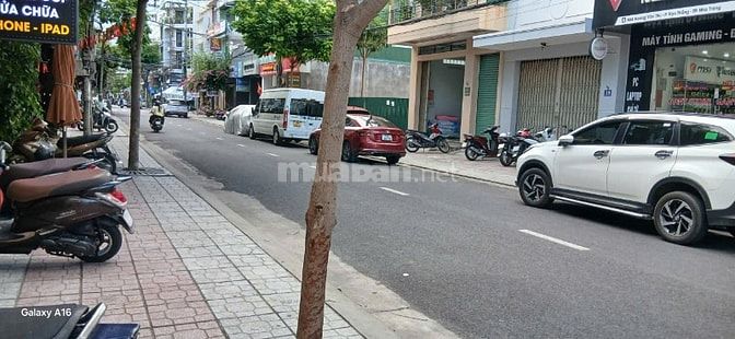 Bán lô đất mặt tiền đường Hoàng Văn Thụ, Phường Nha Trang, hơn 19 tỷ s