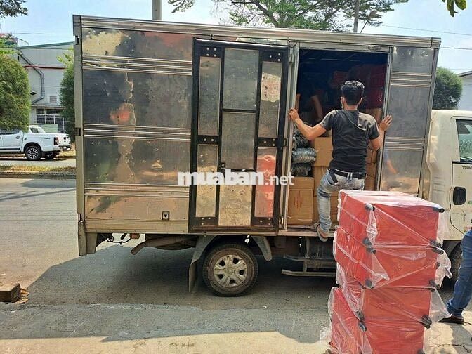 Tuyển 01 nhân viên bốc xếp hàng tại kho
