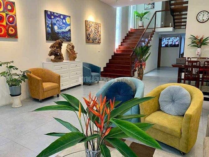 Bán toà Apartment- 8 tầng- MP Tô Ngọc Vân- view hồ-130m2- MT:8m- 79 tỷ