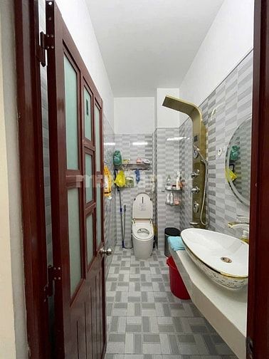 Nhà mới giáp khu tên lửa chủ xây tâm huyết DT: 4x20m 4tầng 7.9tỷ 