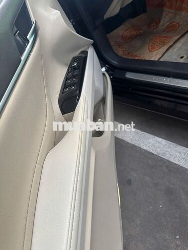 Toyota Camry 2020 2.5Q Đen 41.000 km