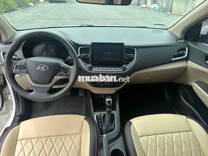 Hyundai Accent 2022 Trắng