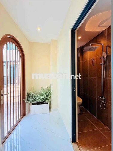 bán nhà hẻm xe hơi 6m  Phú Nhuận + nhà mới  chủ tặng toàn bộ nội thất