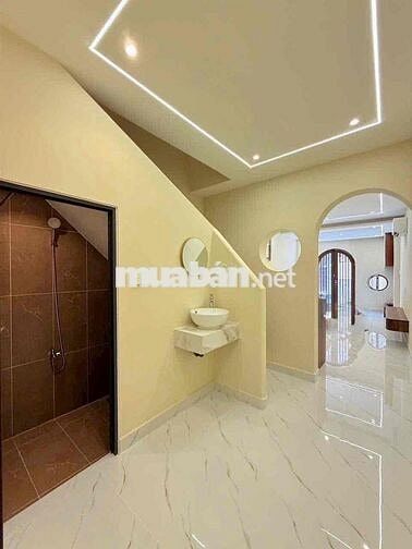 bán nhà hẻm xe hơi 6m  Phú Nhuận + nhà mới  chủ tặng toàn bộ nội thất