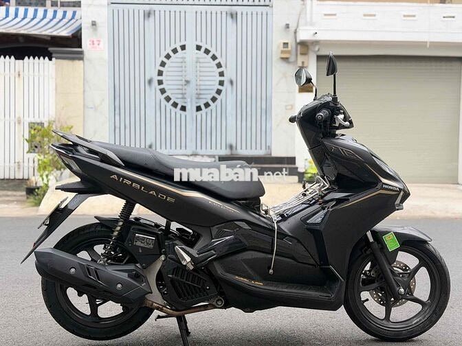 Honda Ab 2022 đen nhám bstp 9 chủ
