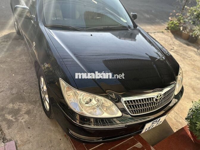 Toyota Camry 2004 2.4G MT Đen