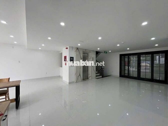 HOT Cho Thuê MB Kinh doanh có WC riêng ngay khu dân cư Lý Phục Man
