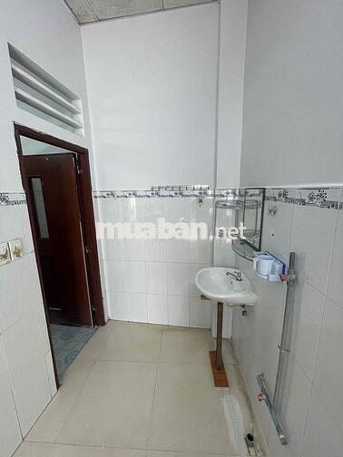 CHO THUÊ NHÀ NGUYÊN CĂN MỚI TINH - 1TRỆT1LỬNG - HẺM 3M