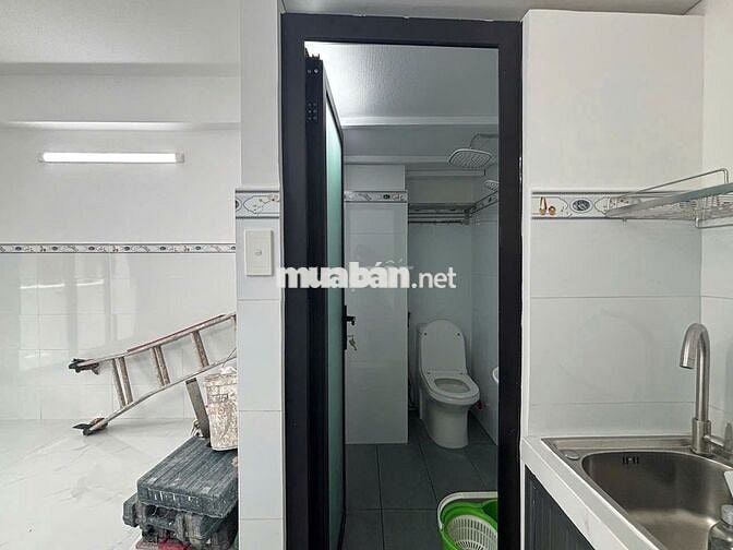 Cho Thuê phòng trệt vừa ở vừa kinh doanh mới 100% sát Eco green và KCX