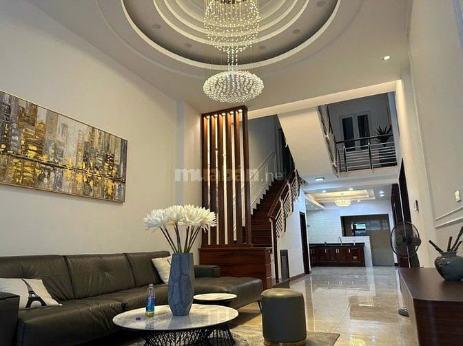 Bán nhà hẻm 4.5m cách mặt tiền 1 căn, cách Nguyễn Tri Phương 50m