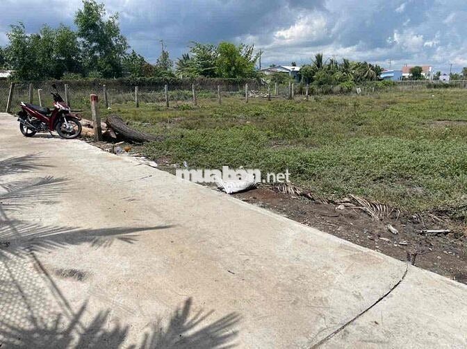 Bán 10 x55 đất vườn được chuyển fun thổ cư đường OTô cách nhựa 70 m