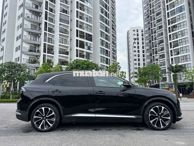 Xe điện VinFast VF8 Plus 2024 Đen