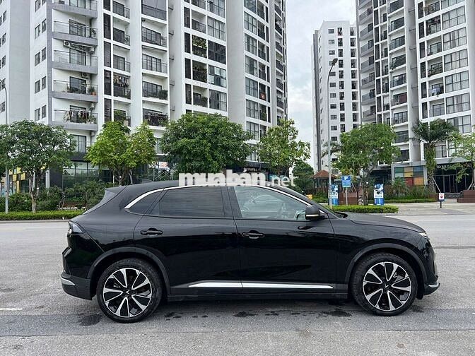 Xe điện VinFast VF8 Plus 2024 Đen