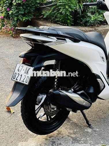 Honda SH 125i 2024 Trắng đen 6000 km