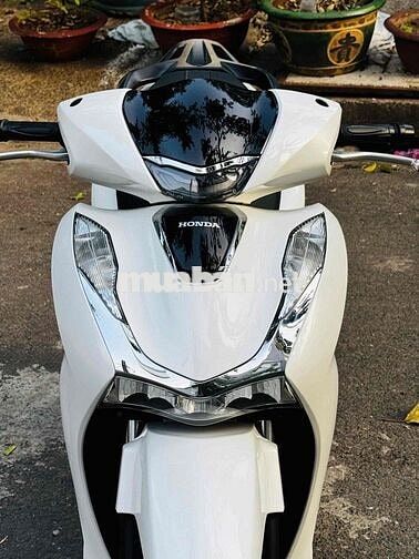 Honda SH 125i 2024 Trắng đen 6000 km