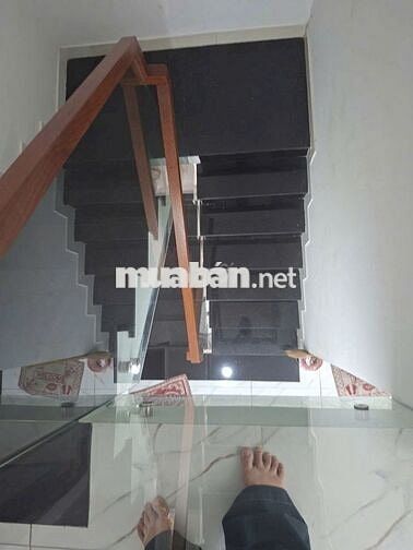 Cho thuê nhà 4pn hẻm xe hơi đường Huỳnh Văn Chính, Quận Tân Phú 