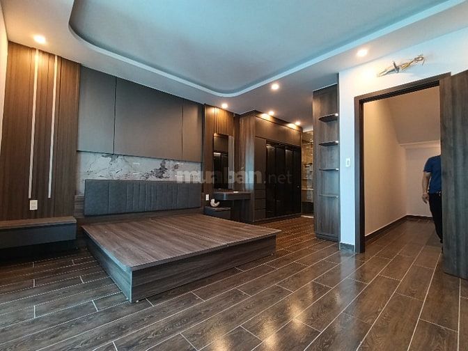 Nhà 5 tầng Đằng Hải, độc lập, lô góc, xây mới, ô tô vào nhà. 46m2. 055