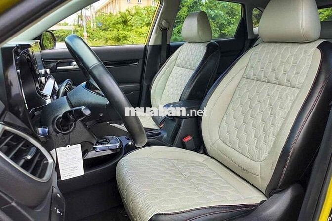 Kia Seltos 2021 Vàng