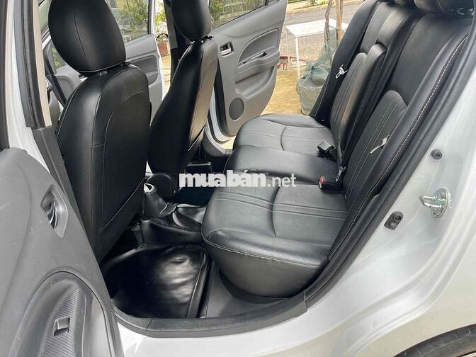 Mitsubishi Attrage 2022 Trắng