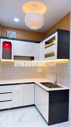 Nhà mới hẻm 4 m thông, ( 40m2) Nguyễn Trãi _ Lê Hồng Phong Q5 , 