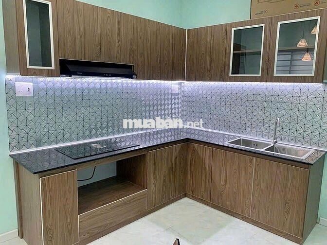 Nhà Nguyên Căn Đường CMT8 - 3PN 2WC - Sẵn Nội Thất