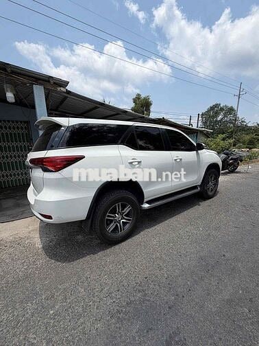 Toyota Fortuner 2023 Trắng