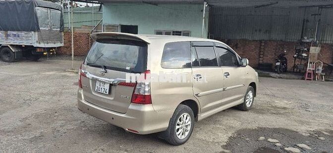 Toyota Innova 2014 At số tự động