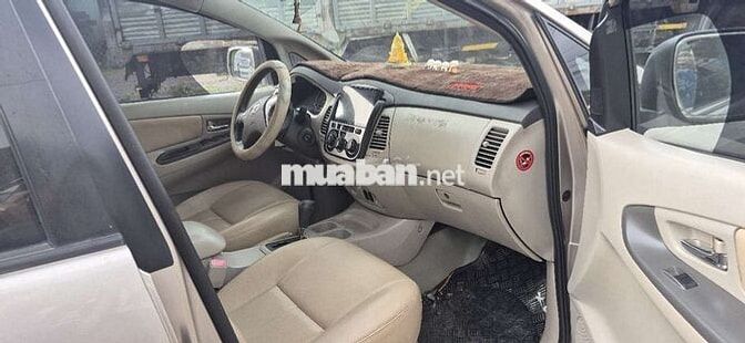 Toyota Innova 2014 At số tự động