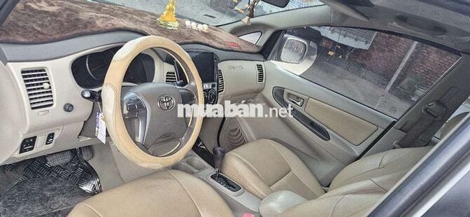 Toyota Innova 2014 At số tự động