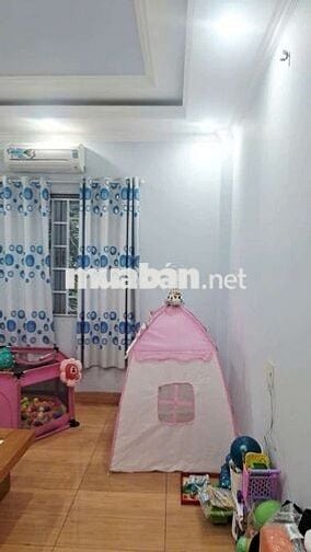 👉Bán Gấp nhà 1trệt 3lầu 4pn 4wc 1bếp.DT 4X17 Sổ hoàn công