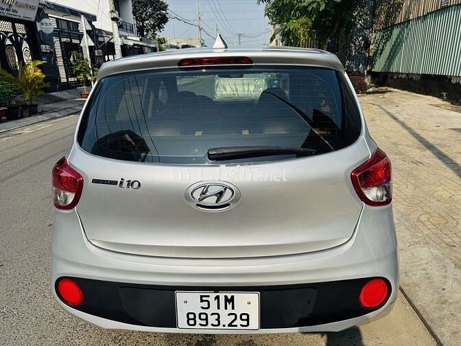 Hyundai Grand i10 2017 Bạc