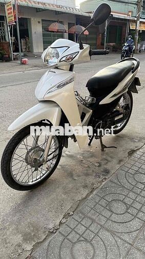 Honda Wave Alpha 110 2017 Trắng đen ( hỗ trợ góp )