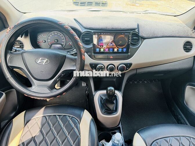 Hyundai Grand i10 2017 Bạc