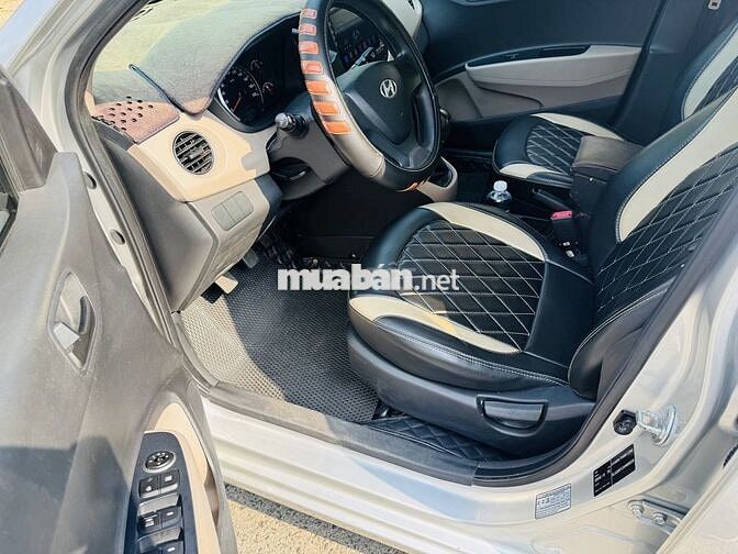 Hyundai Grand i10 2017 Bạc