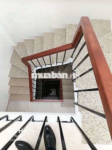 Tôi cần bán nhà 6tầng thang máy full nội thất, mặt ngõ ô tô Đồng Cổ.