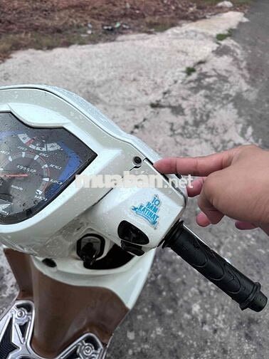 Honda Vision 2013 màu Trắng