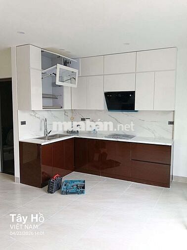 Tôi cần bán nhà 6tầng thang máy full nội thất, mặt ngõ ô tô Đồng Cổ.