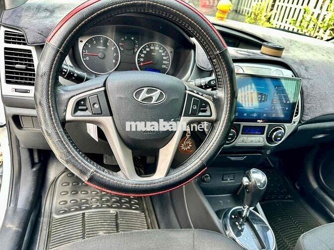 Hyundai i20 2011 1.4 AT 100000 km Trắng