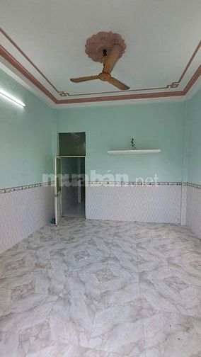 CHO THUÊ NHÀ HẺM 4M (XH) LẠC LONG QUÂN, P.10, Q.TB 14TR