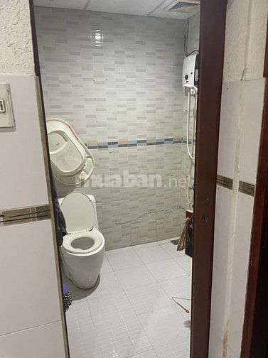 Bán gấp chung cư Sacomreal 584, 100m2(3PN) có Nội thất, sổ hồng riêng.
